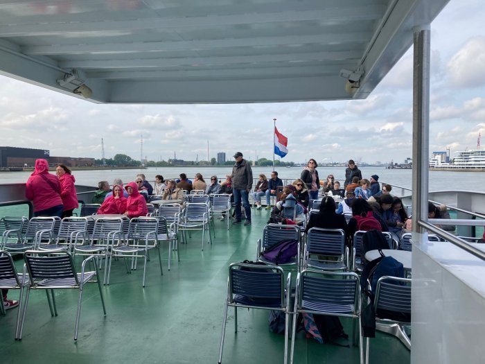 balade en bateau dans le port marchand de Rotterdam